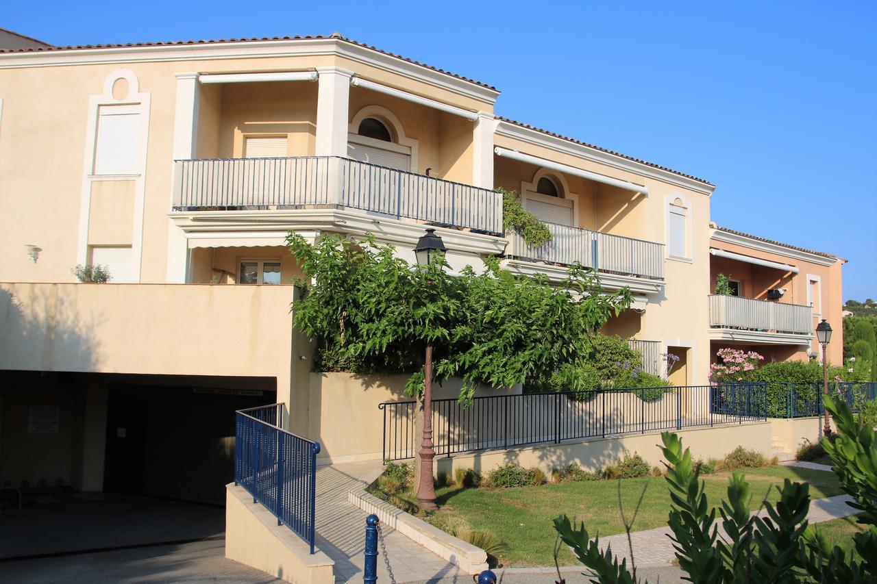 Appartement Les Pins Bleus A8 Sainte-Maxime Exterior photo